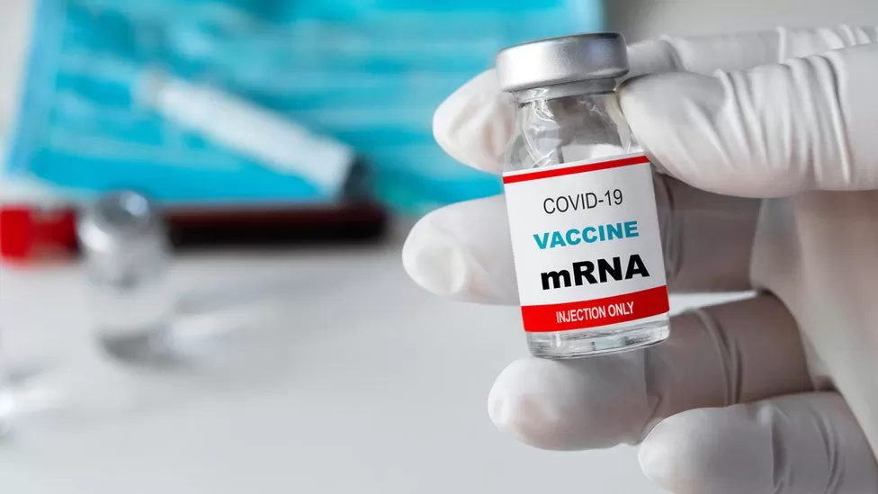 Çmimi Nobel shkon për shkencëtarët që qëndrojnë pas vaksinave të mRNA Covid