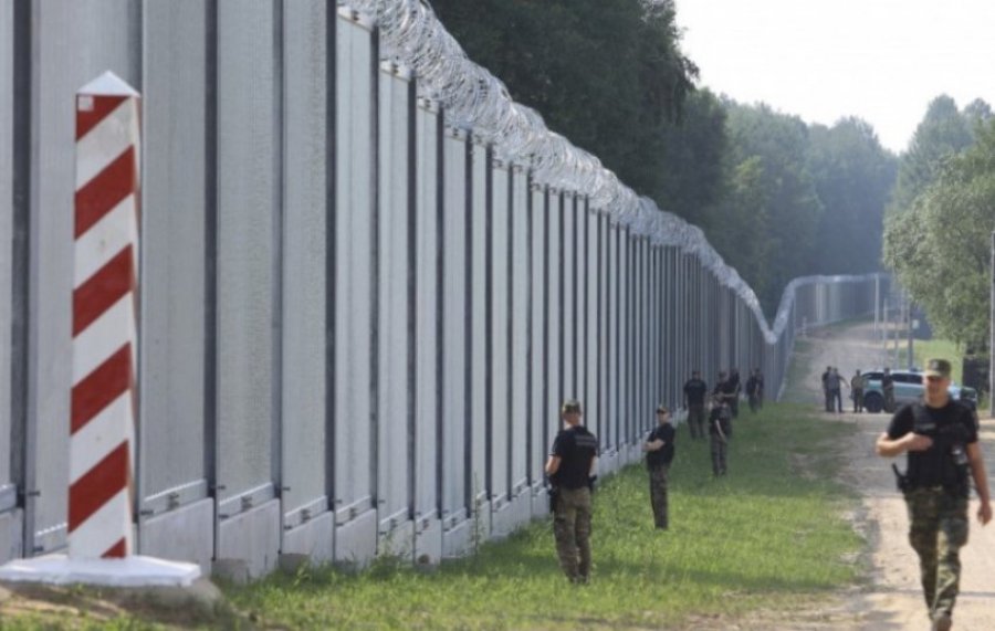 Polonia dhe Republika Çeke kontrolle kufitare në kufirin me Sllovakinë