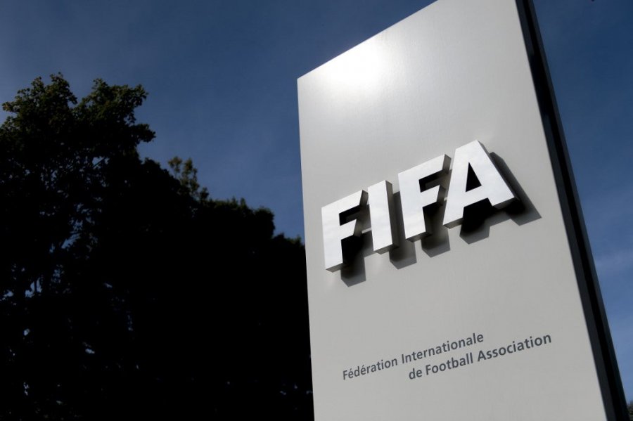 Vendim i papritur i FIFA-s, Botërori 2030 mund të zhvillohet në 3 kontinente! 