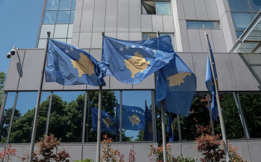 Qeveria e Kosovës: Mbështesim mbajtjen e zgjedhjeve në veri sipas udhëzimit administrativ