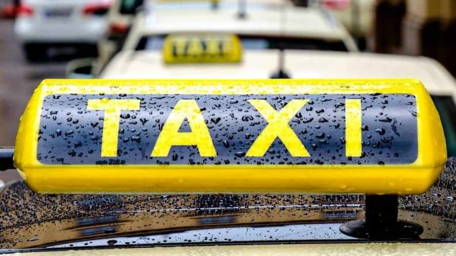 Ngacmoi seksualisht turisten franceze, arrestohet taksisti në Tiranë