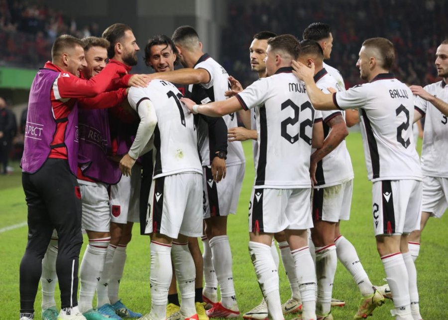 Askush nuk e ndal Shqipërinë! Laçi dhe Muçi i japin fitoren edhe në miqësoren ndaj Bullgarisë