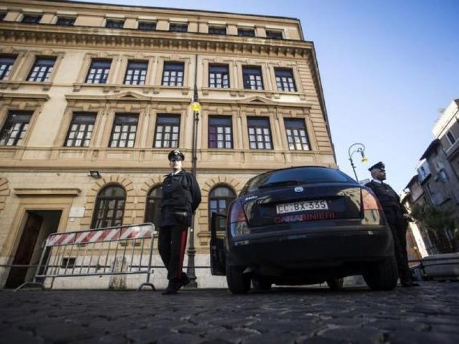Alarm për bombë në Romë, evakuohet shkolla e komunitetit hebraik