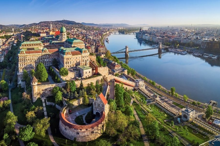 Budapesti: Qyteti i bukur me një të shkuar shumë të errët