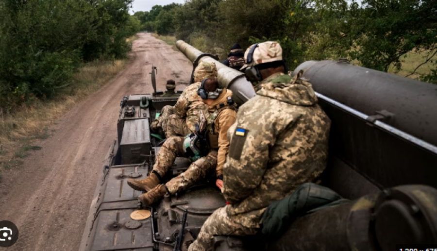 ISW: Forcat ruse po përpiqen të pengojnë furnizimin dhe përforcimin ukrainas në rajonin lindor Kherson
