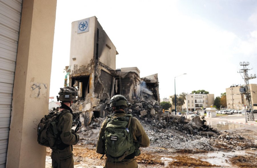 Çfarë po e vonon pushtimin tokësor të Izraelit në Gaza? 