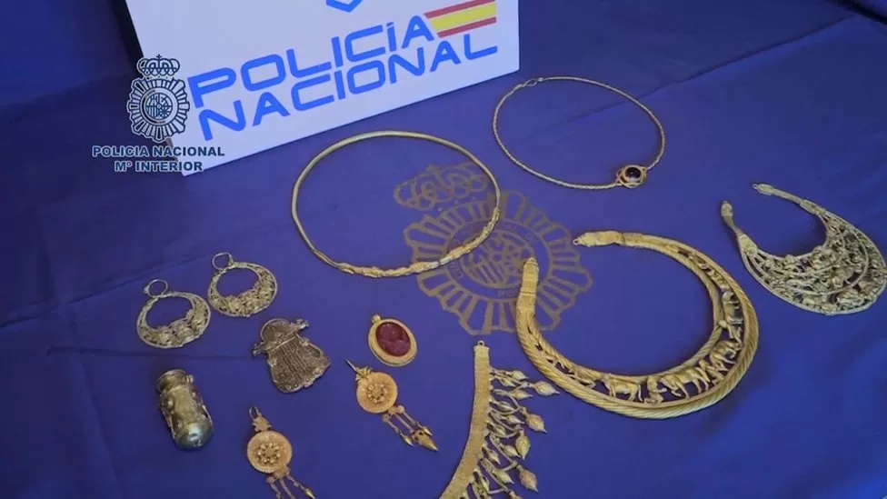 Artefaktet e lashta të vjedhura në Ukrainë gjenden në Spanjë