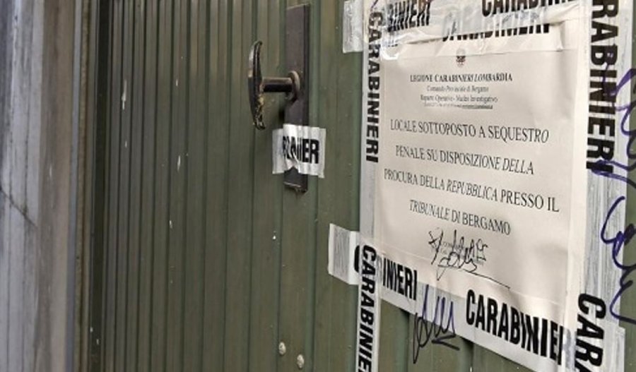 Mbylli dhe rrahu gruan brenda garazhit të një vile bosh, arrestohet shqiptari në Itali