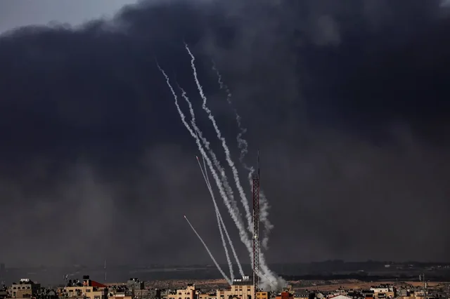 Bien sërish sirenat e alarmit, Hamas sulmon sërish me raketa në Tel Aviv