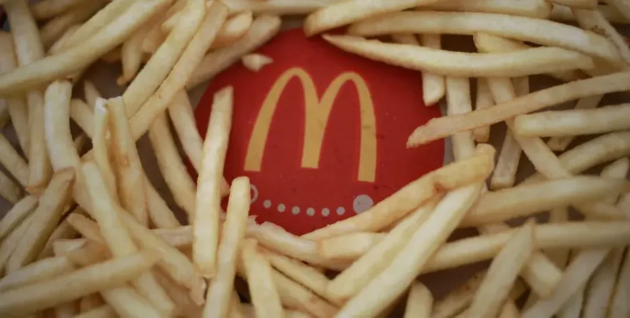 McDonald's ofron patate falas çdo të premte