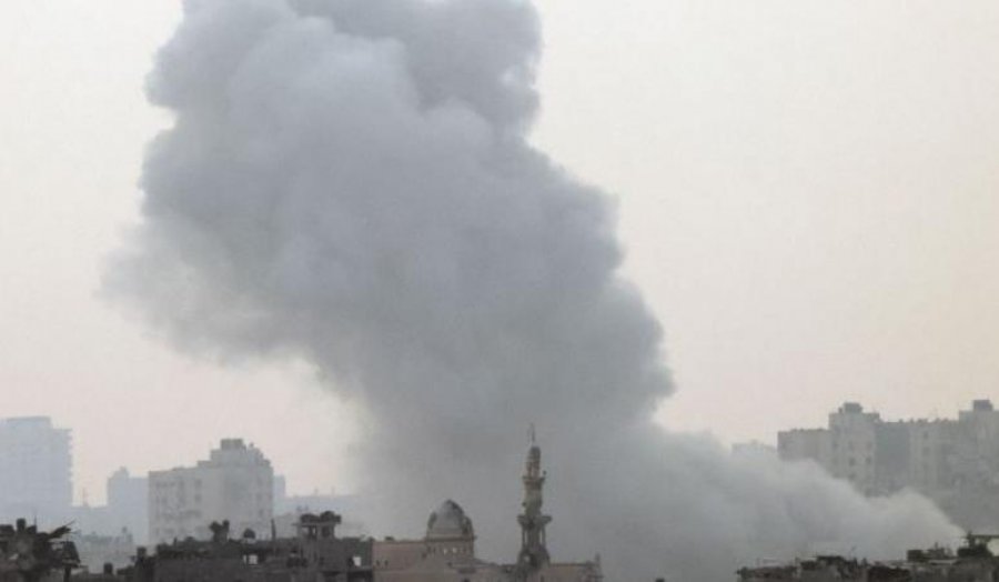 Sulmi izraelit vret tetë ushtarë në Siri