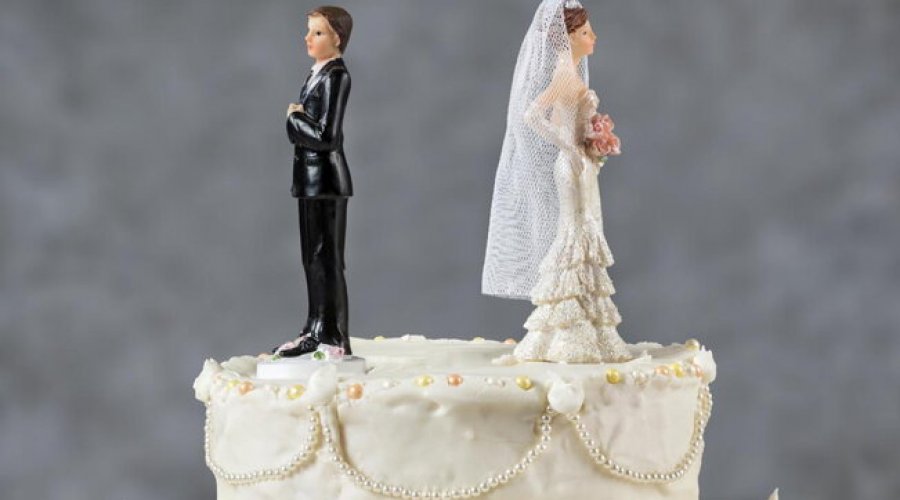 Dasmë dhe divorc brenda 24 orëve, çifti italian thyen rekord