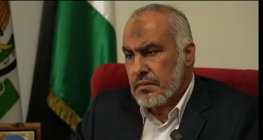  Momenti kur zyrtari i Hamasit largohet nga intervista kur u pyet për izraelitët që u masakruan në gjumë