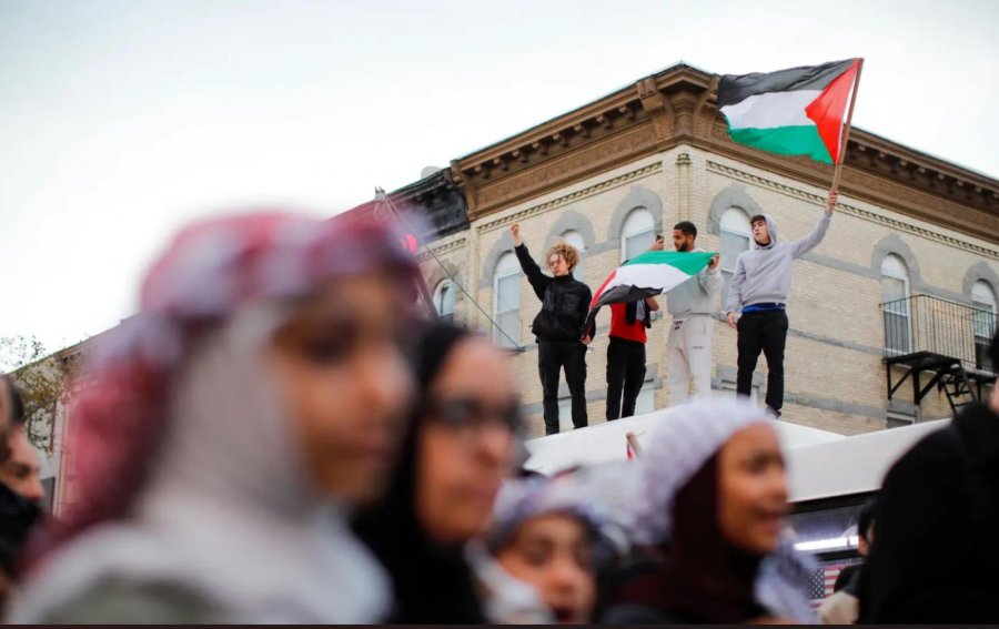 FOTO/ Soros sponsorizoi me 15 mln dollarë, grupet që protesojnë kundër Izraelit 