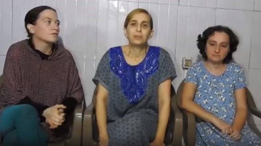 VIDEO/ Hamasi thotë se tri gra u rrëmbyen nga militantët dhe u dërguan në Gaza