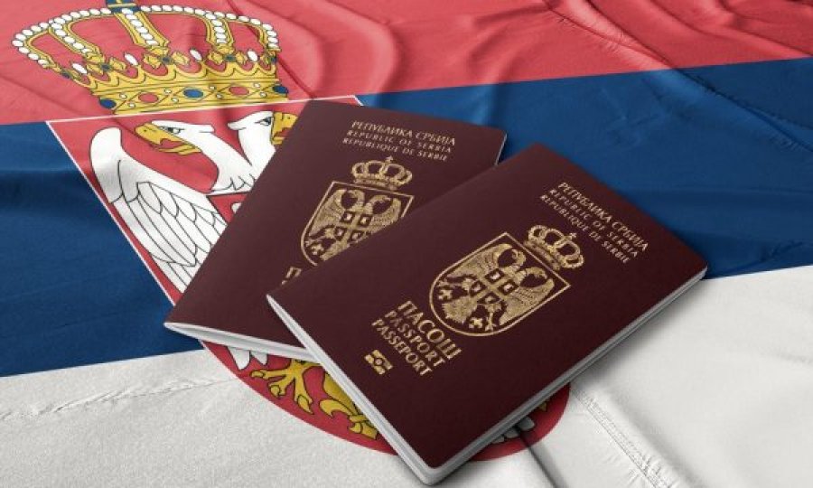 ‘Rusët po marrin pasaporta nga Beogradi’, alarmi i KE: Ndryshimet në Ligjin për shtetësinë në Serbi, rrezik për sigurinë e BE-së