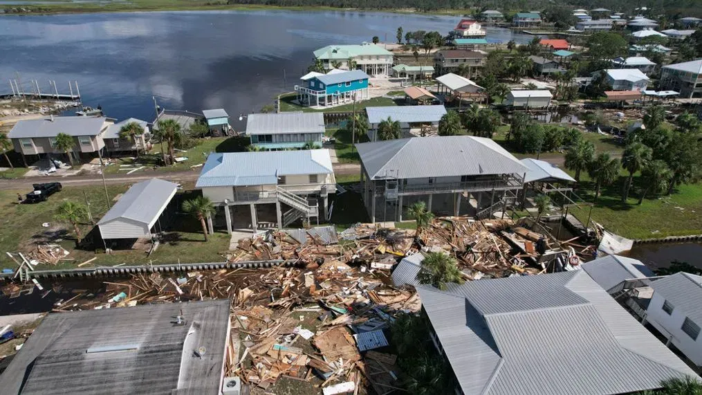 Florida, banorët kthehen dhe i gjejnë qytetet të shkatërruara nga stuhia Idalia