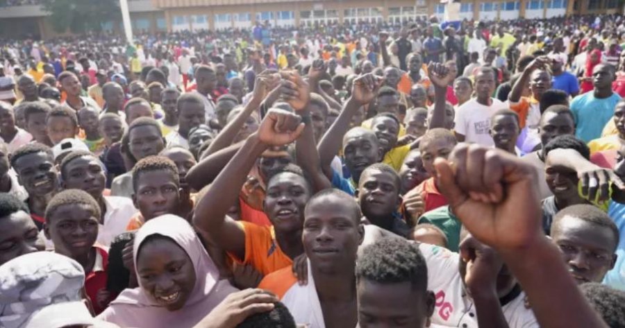 Mijëra protestues në rrugë në Niger, kërkojnë tërheqjen e ushtarëve franceze