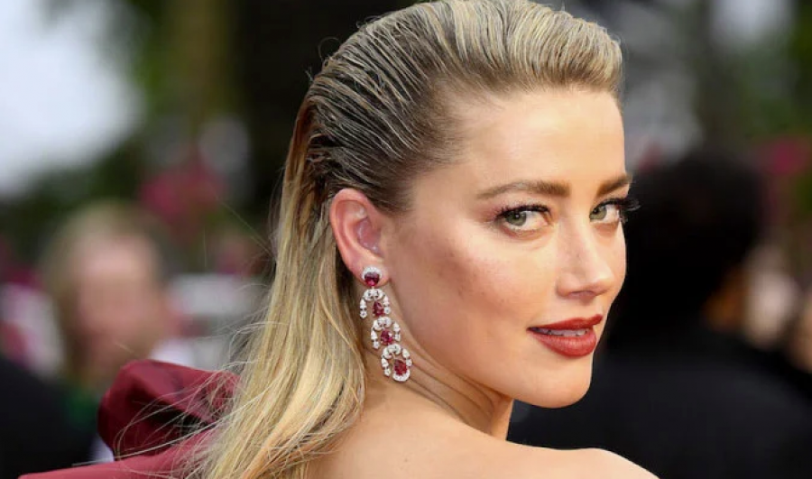  Me patericë dhe me këmbën e lënduar, Amber Heard shqetëson fansat/ Ja çfarë i ndodhi aktores