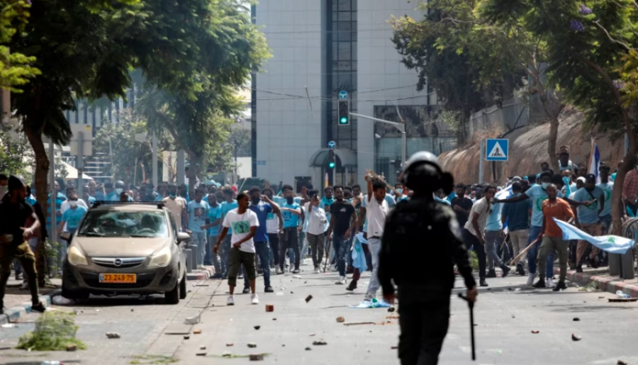 Izraeli shqyrton dëbimin e eritreasve pas përleshjeve në Tel Aviv