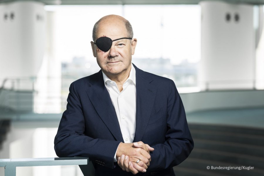 ‘Mirëpres të gjitha memet’, kancelari Scholz nxjerr FOTO me ‘syrin e Piratit’