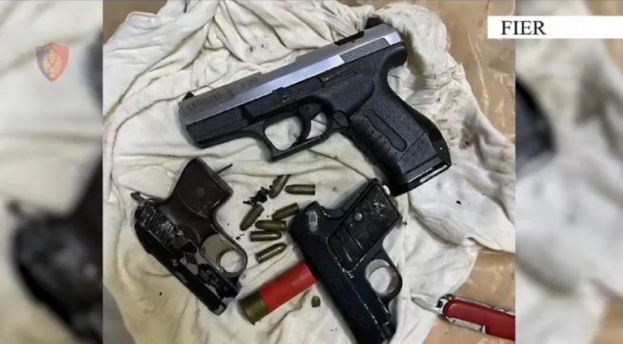 EMRI/ ‘3 pistoleta, armë gjahu dhe municione’, arrestohet 61-vjeçari në Fier