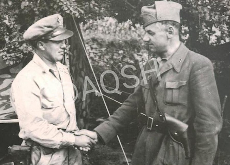 Thomas Eftim Stefani -  shefi i misionin amerikan gjatë Luftës II Botërore