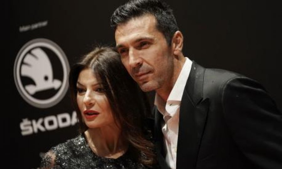 Tradhtoi bashkëshorten me moderatoren, Gigi Buffon dhe Ilaria D’Amico do martohen pas 10 vitesh së bashku!