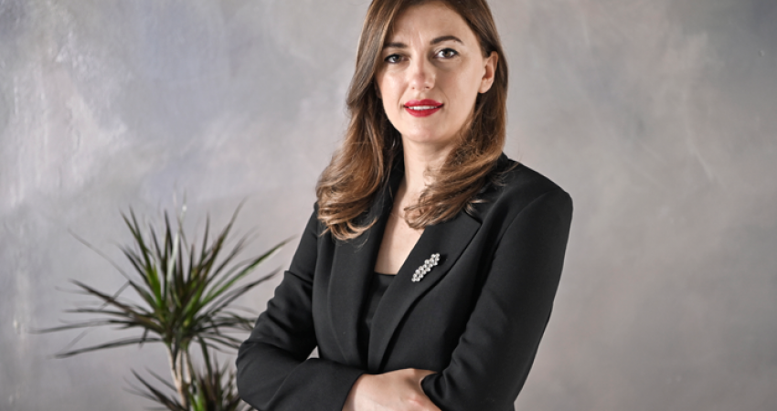 Albulena Haxhiu, sërish në qendër – VV nuk lëshon pe në tentativën e 19-të për Kuvendin