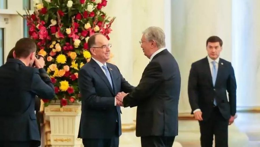 Presidenti Begaj takohet me Presidentin Tokayev në Kazakistan, u diskutua hapja e ambasadës kazake në Tiranë