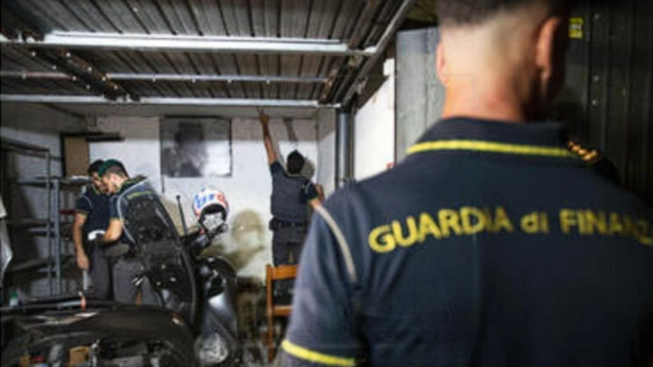 Goditet rrjeti shqiptar i trafikut të drogës në Itali, 8 të arrestuar/ Policia: Kokat e grupit ndodhen në Shqipëri