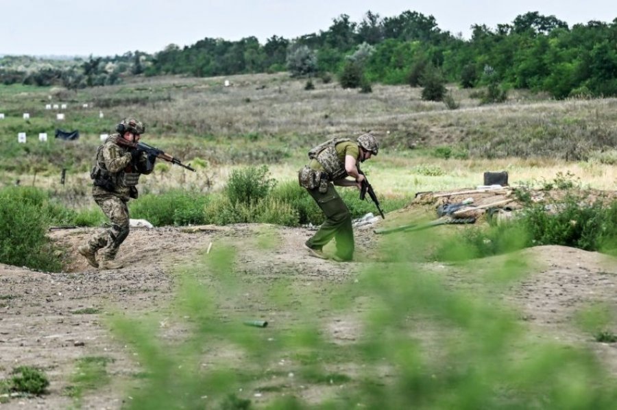 ISW: Forcat ukrainase përparojnë ndërsa komentuesit rusë ankohen për furnizime të pakta