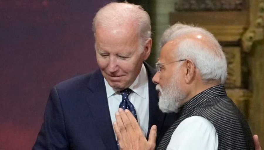 Presidenti i ShBA dhe Kryeministri i Indisë takohen për të folur për demokracinë, por mediat i fusin në furgon për të mos raportuar