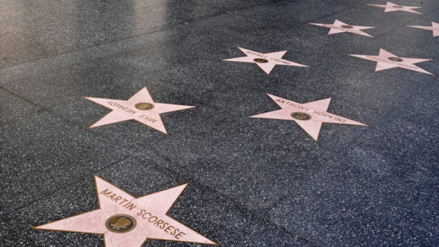 Një tjetër yll i shtohet trotuarit të 'Walk of Fame'