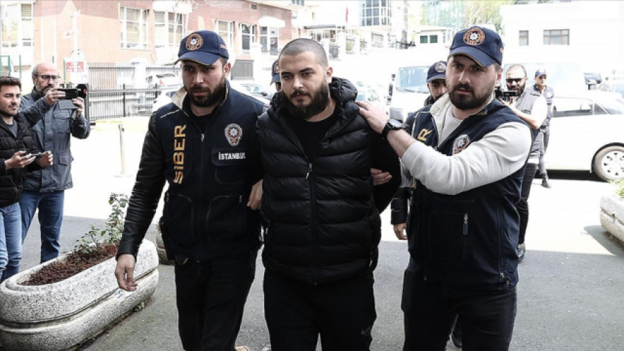 U ekstradua nga Shqipëria me kërkesë të Turqisë, mbi 11 mijë vite burg për ‘mbretin’ e kriptomonedhave, Faruk Fatih Ozer