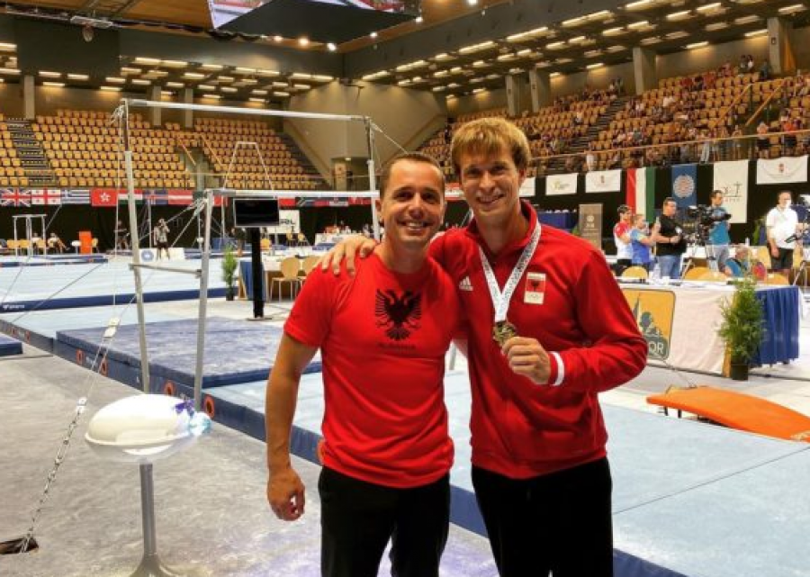 Matvey Petrov i dhuron një tjetër medalje ari Shqipërisë