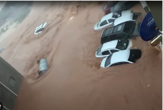FOTO/ Përmbytje në lindje të Libisë, të paktën 150 të vrarë nga stuhia gjigande 