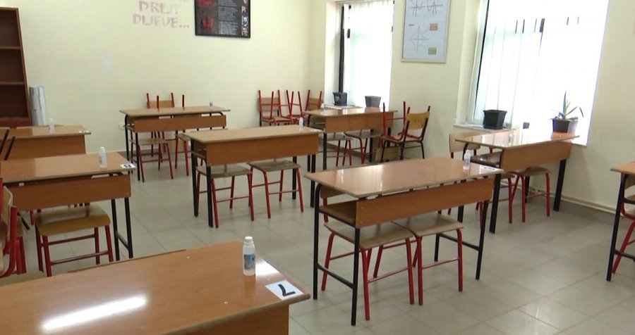 Xhixho: Emigrimi i shqiptarëve nga jugu në veri po boshatis shkollat