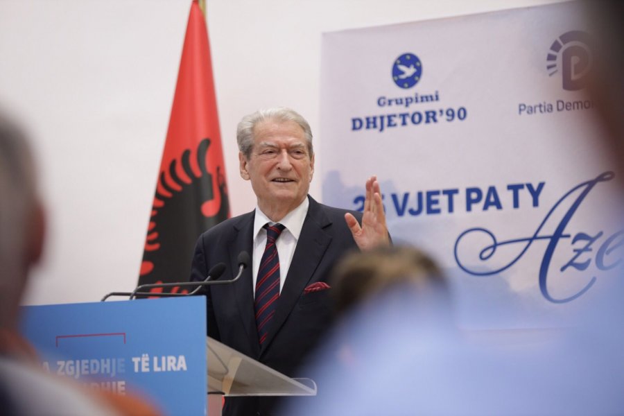 'Ne do të ngrihemi e duhet të ngrihemi me gjithë forcën tonë për të shpëtuar Shqipërinë nga ky pushtim i egër'