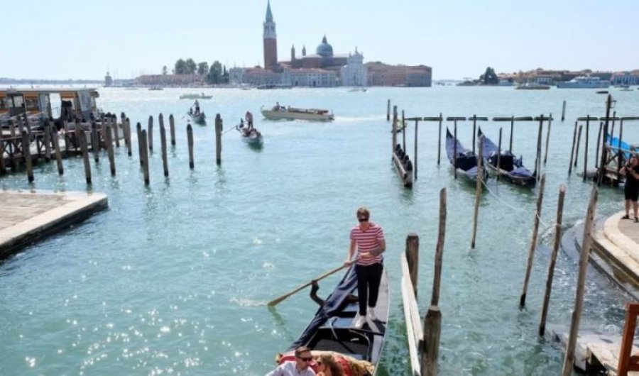 Venecia pritet të votojë për vënien e taksës 5-euroshe për turistët