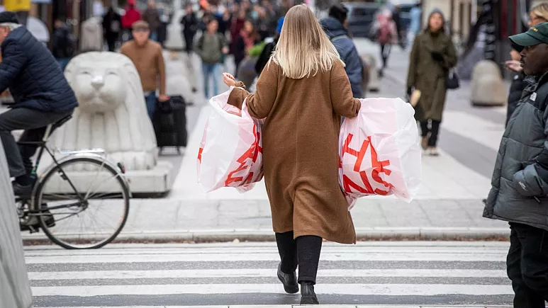 Suedia ka vendosur ta heqë taksën mbi qeset plastike