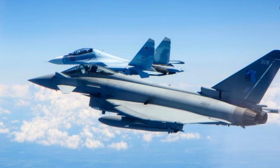 BBC: Një pilot rus tentoi ta rrëzojë një avion britanik 
