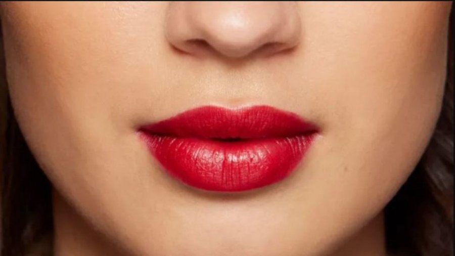 Truku viral i TikTok për buzë më të plota