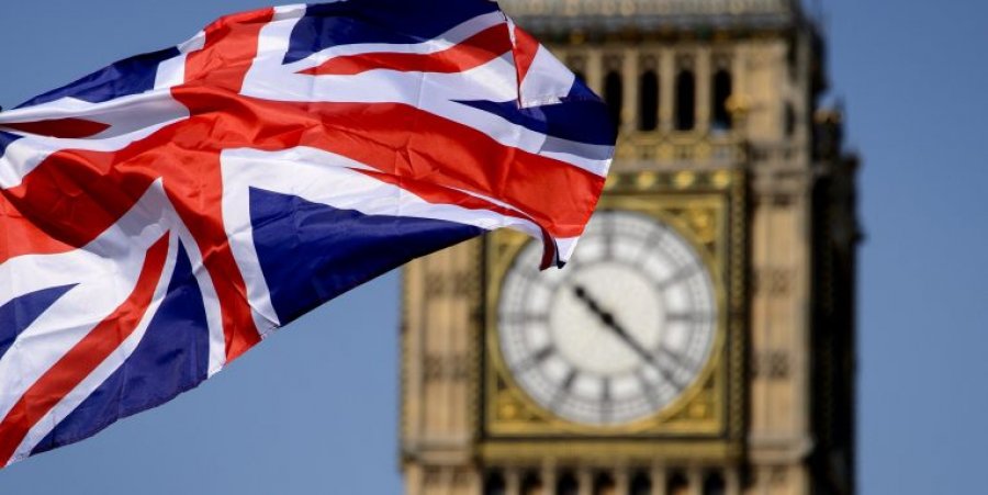 Shtrenjtohen vizat e leje-qëndrimet! Qeveria britanike ua faturon kostot të huajve