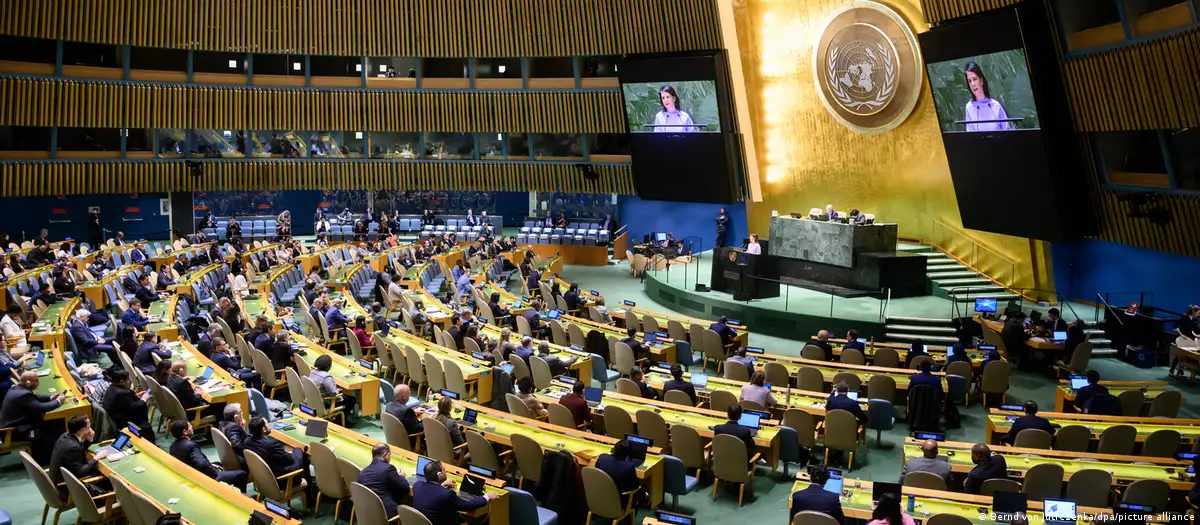 OKB: Baerbock kërkon të dërgohet një sinjal kundër Putinit