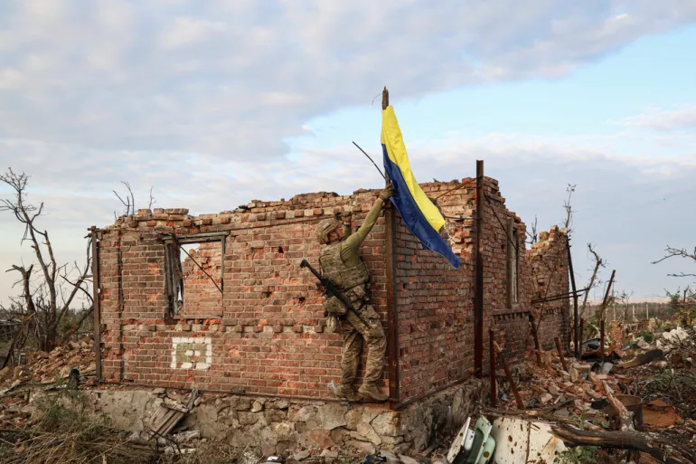 Komandanti i ushtrisë ukrainase pretendon se 3 brigada elitare ruse janë 'grimcuar' në lindje