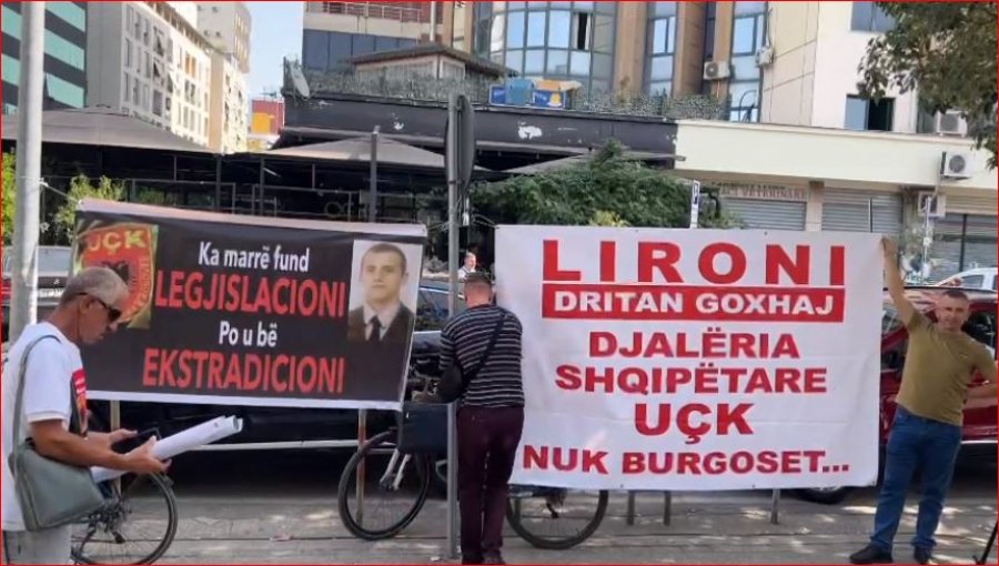 A do të ekstradohet ish-anëtari i UÇK-së, mbështetës të Dritan Goxhajt protestë para Gjykatës së Tiranës