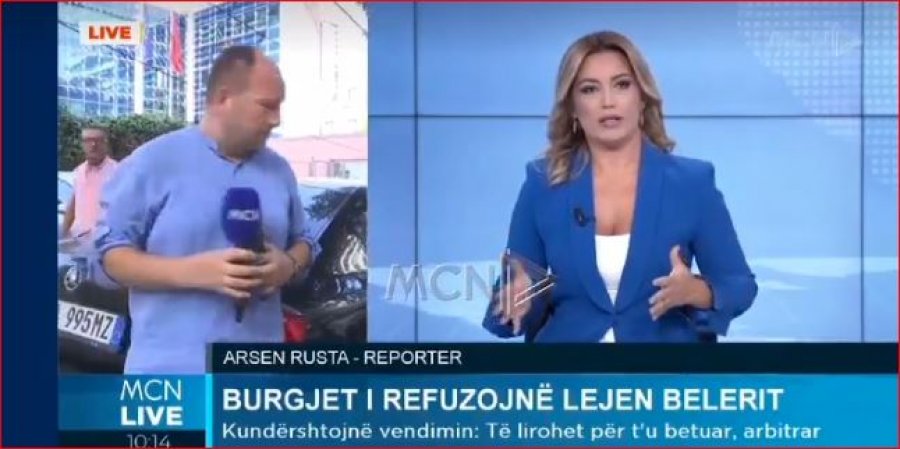 ‘Makinë që të shtyp në transmetim live’, gazetarit shqiptar i ndodh e papritura