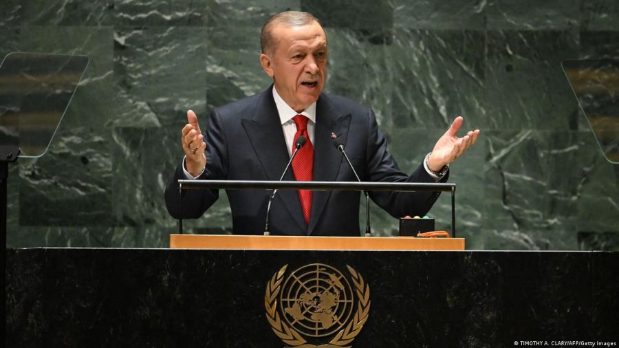 Turqia mbështet sulmin e Azerbajxhanit në Nagorni-Karabah