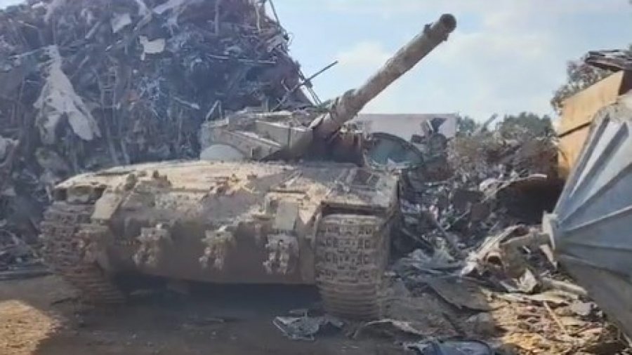 VIDEO/ Tanku i vjedhur në një bazë në Izrael, gjendet në një pikë skrapi